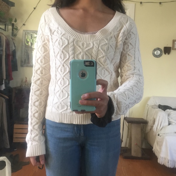 Slightly cropped sweater - Picture 3 of 3